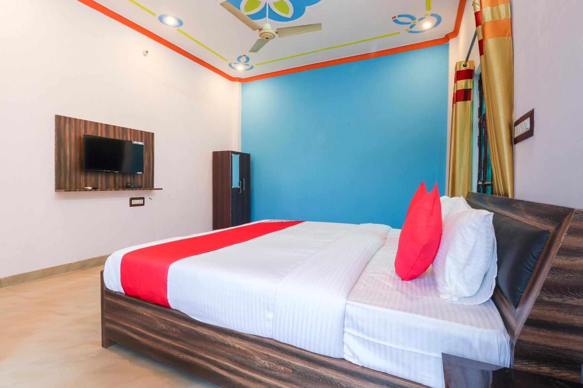 OYO 60739 Vedanta Rass Residency Hotell Lucknow Exteriör bild